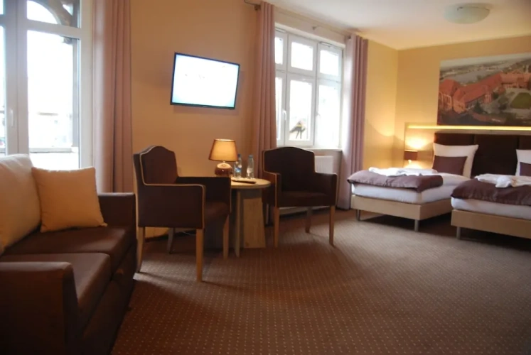 Standard Triple room