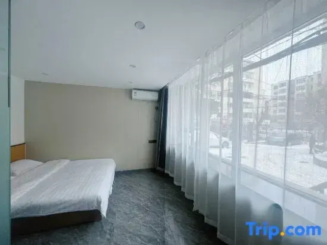 Xinyu Business Hotel