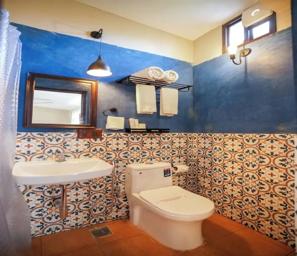 Premium Quadruple room with city view