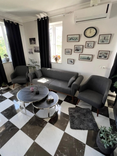 Yerevan Modern Holiday Apartment
