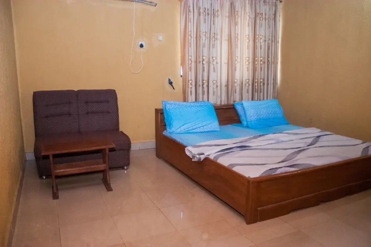 D Jos Hotel