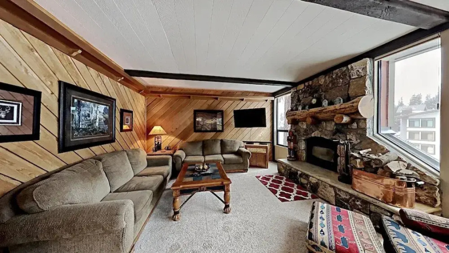 512 2 Bedroom Home