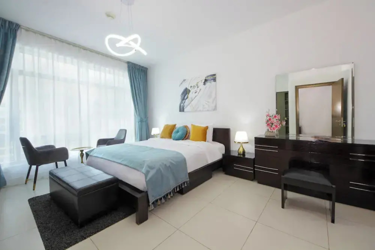 Luxury 2BR - partial Burj Khalifa view