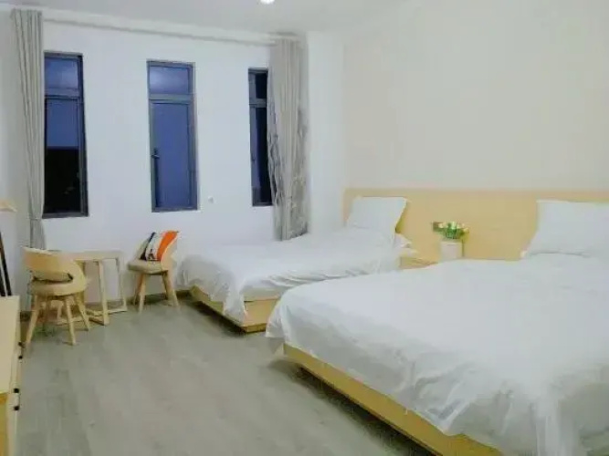 Dali Jingxia Inn