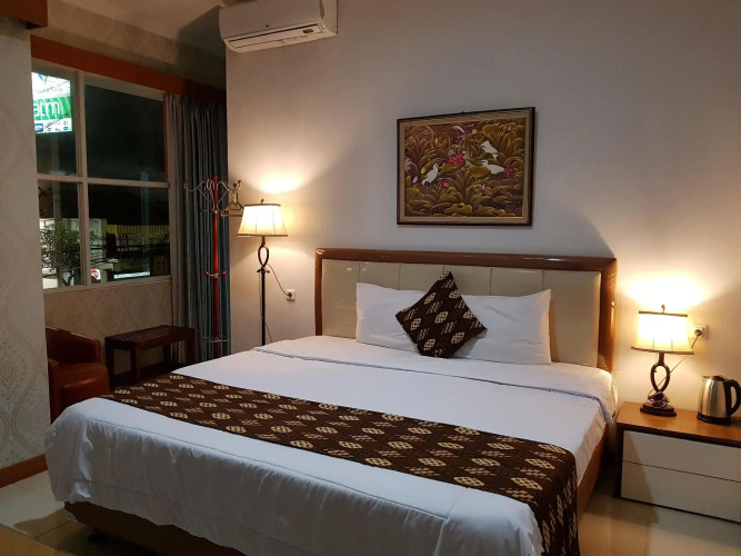 Rene Hotel