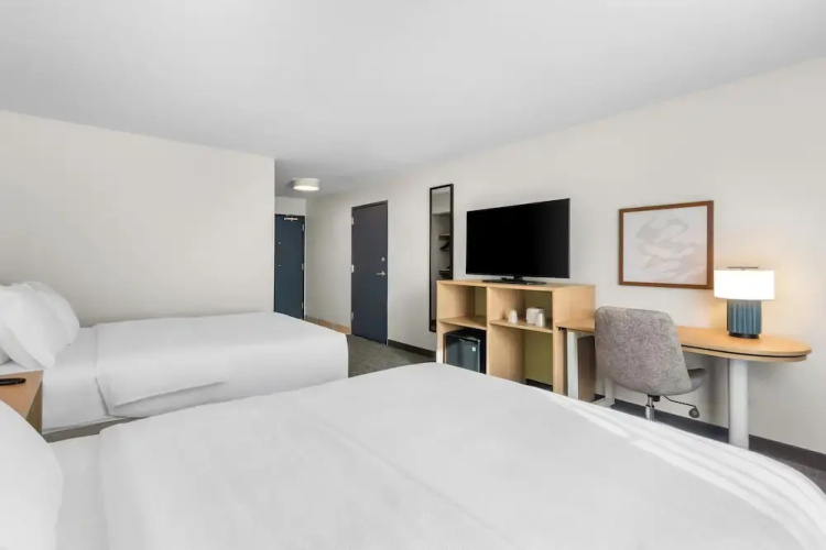 Spark by Hilton Dothan