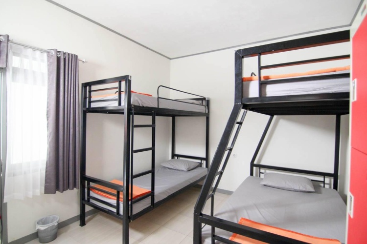 Bed in Dorm (male dorm)