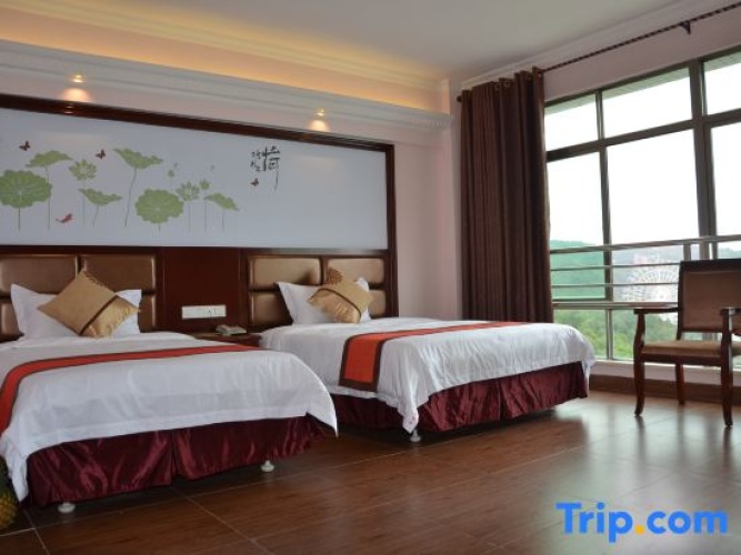 Standard Quadruple room with sea view