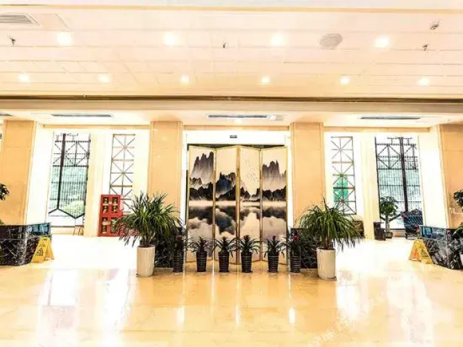 Yunyang Jiangjin Hotel