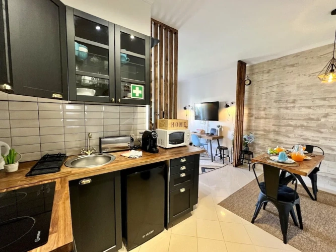 1 Bedroom Apartment