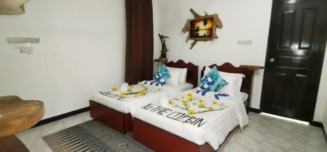 Twin room with garden view