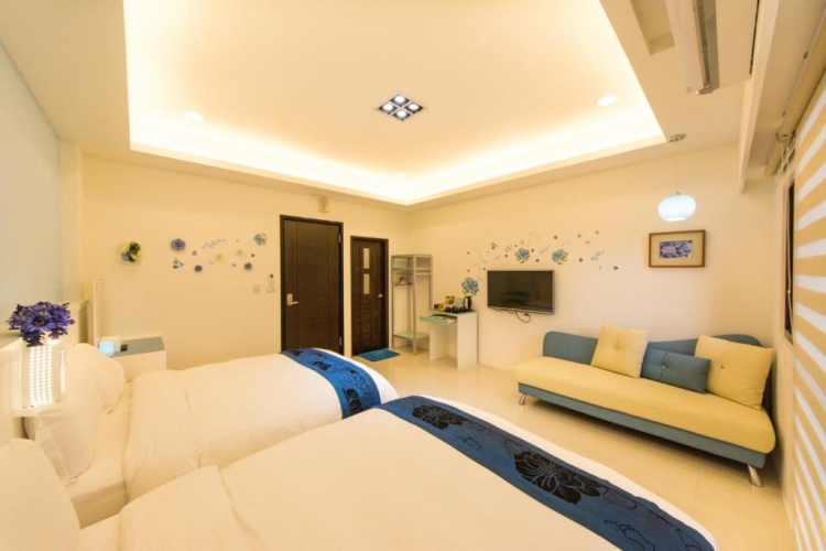Standard Quadruple room with balcony