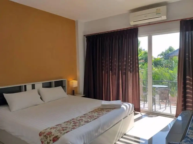 Standard room with balcony