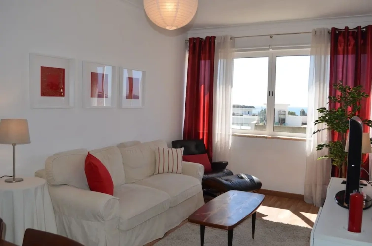 1 Bedroom Apartment with sea view