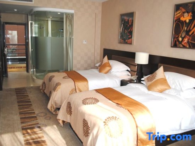 Deluxe Twin Suite