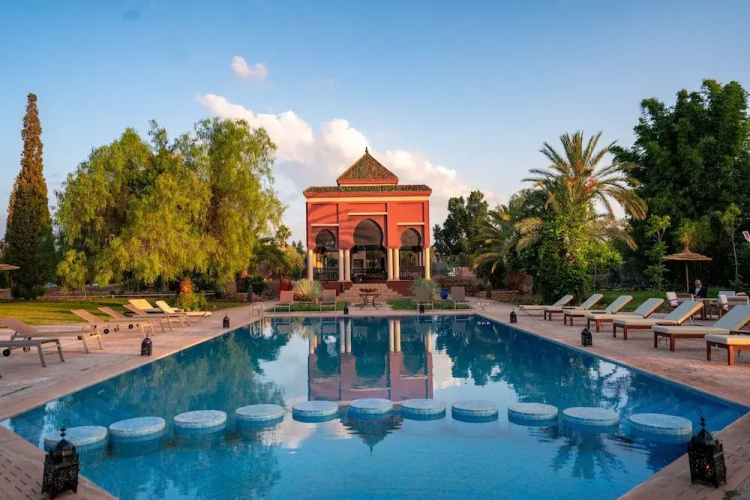 Nomadz Palace