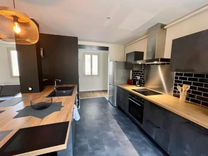 2 Bedrooms Apartment