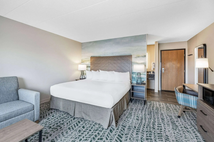 AmericInn by Wyndham Duluth South Black Woods Event Center