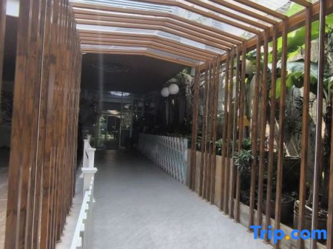 True Blue Bunga Bunga Hotel Pasar Baru