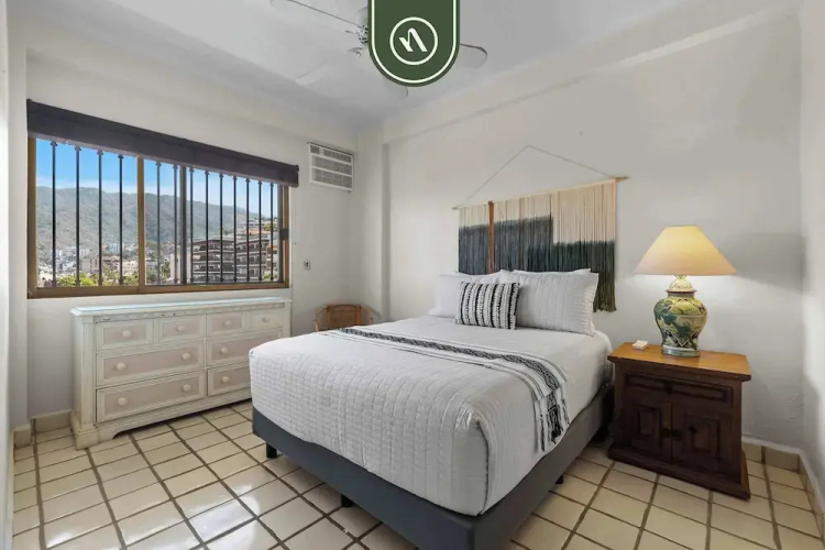 Beachfront Mexican Styled 3 BR Condo in Downtown