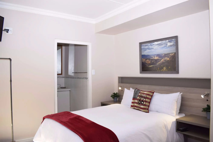 Outeniqua Inn