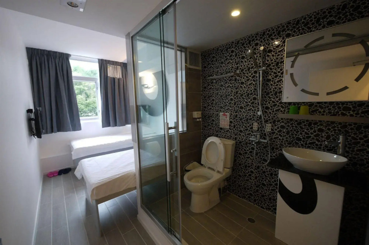 Panda's Hostel - Elegant