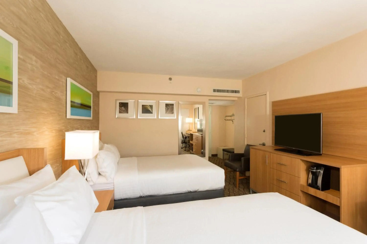 Holiday Inn Miami Beach - Oceanfront by IHG