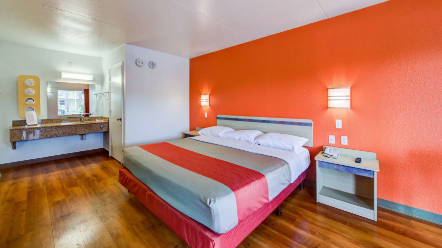 Motel 6 Norfolk, VA