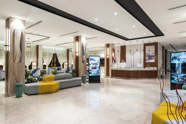 Al Qasr Corniche