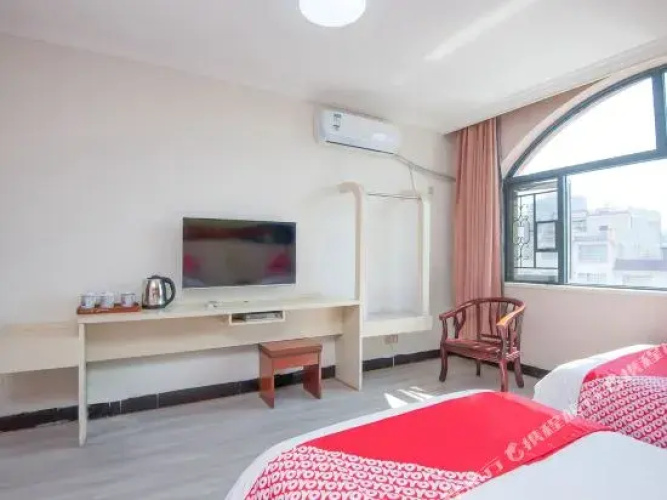 Hezhou Xintai Hotel