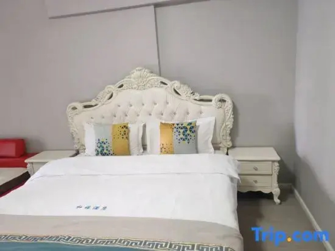 Typhoon Shelter Theme Apartment Hotel