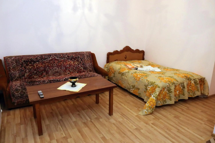 Vanand Guest House