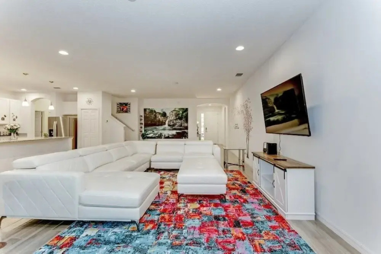 6028bod 14 Bedroom Home