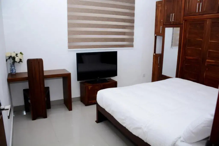 Entire 2 Bedroom Apartment with A/C