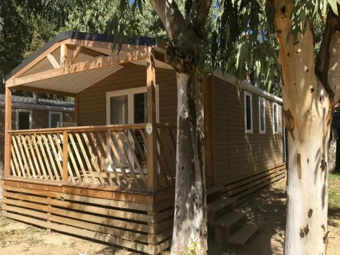 2 Bedrooms Chalet