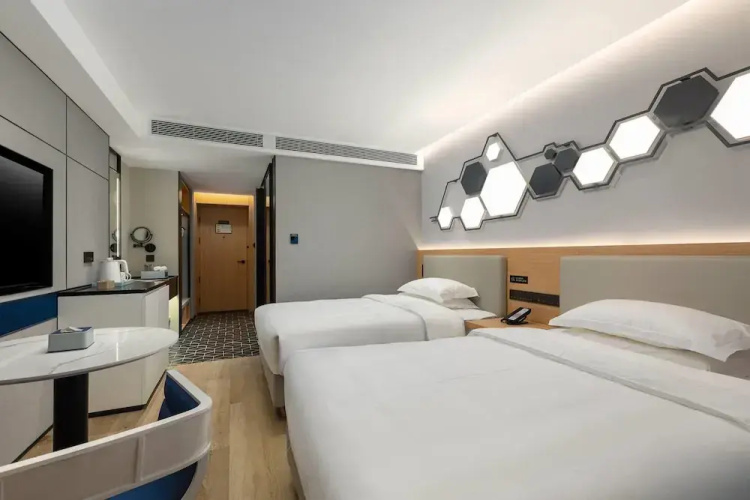Microtel by Wyndham Chengdu Jinniu