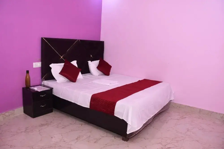 Dev In & homestay