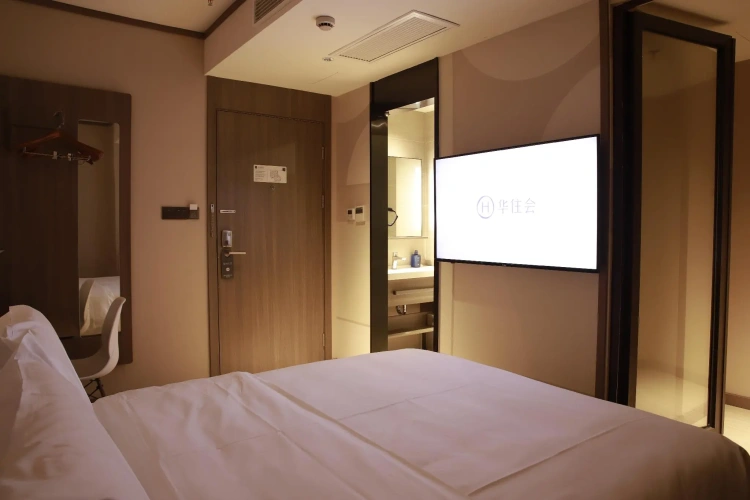 Standard Double room with view