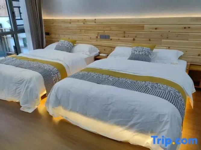 1 Bedroom Suite