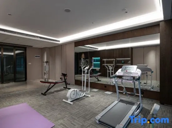 TILL BRIGHT Hotel (Longping Gaoke)