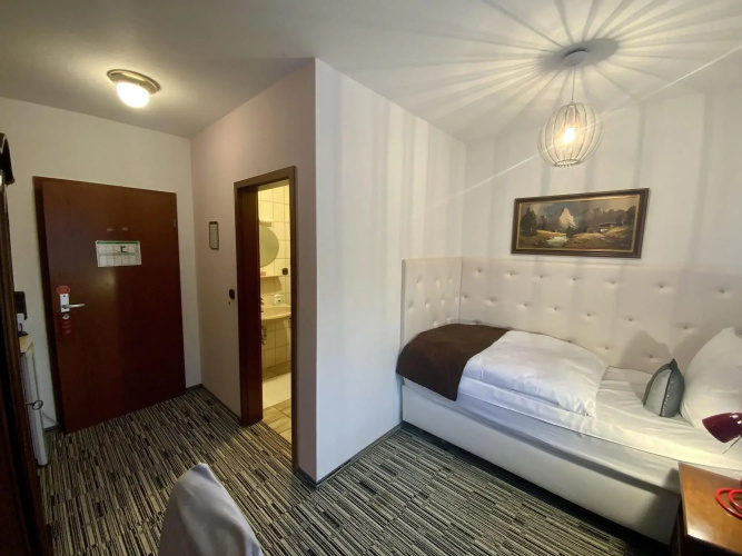 Hotel Attache Frankfurt Airport Raunheim
