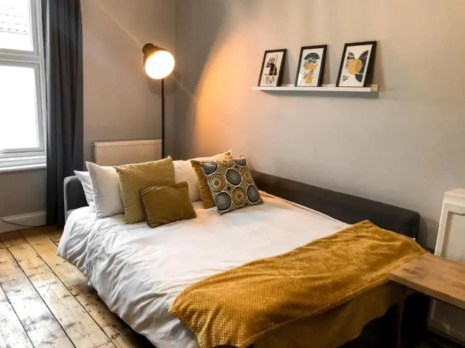 1 Bedroom Apartment