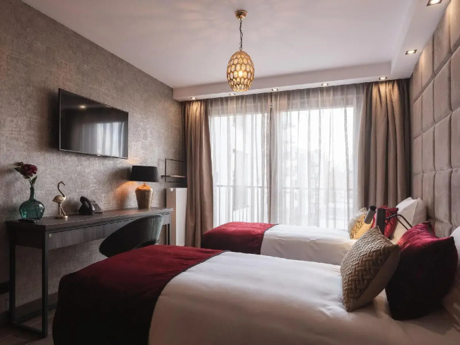 Art Suites Hotel