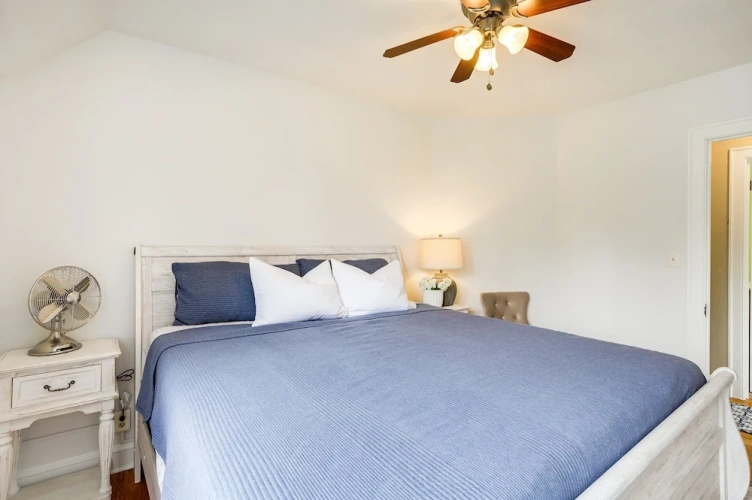 3 Bedrooms Cottage