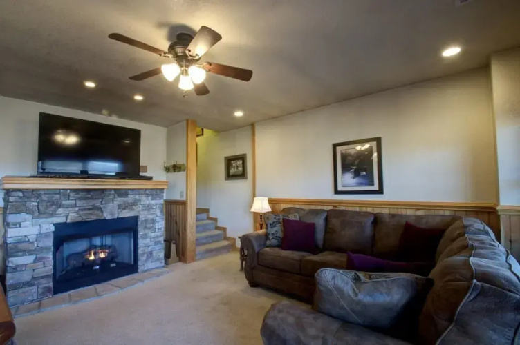Eagle's Nest - 4 Br Cabin