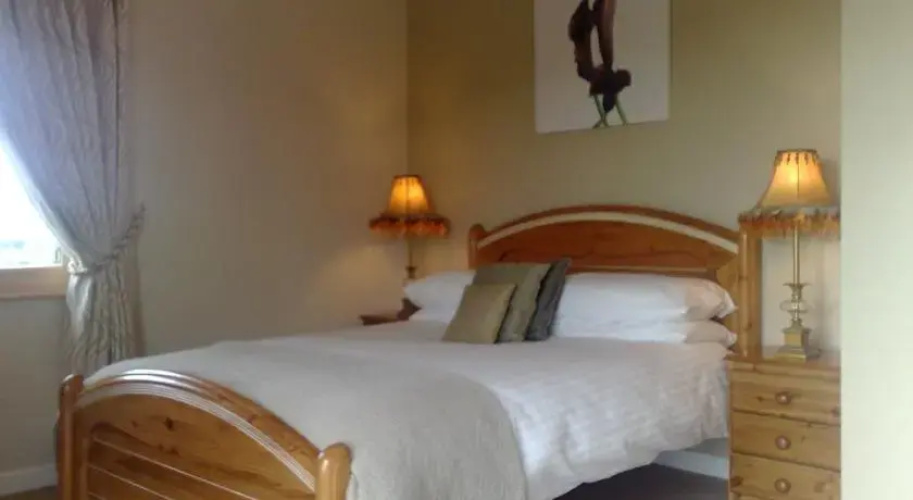 Debarra Lodge