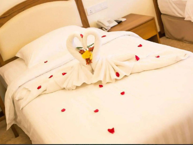Royal Golden 9 Mile Hotel