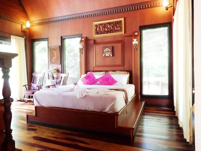 2 Bedrooms Villa