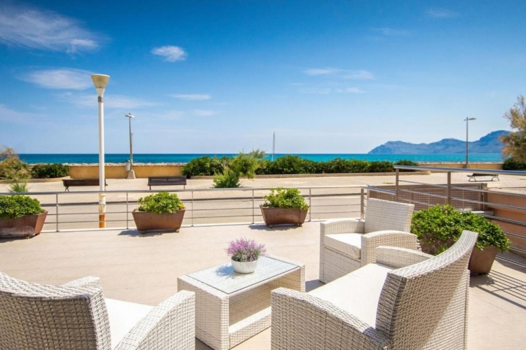 4 Bedrooms Villa