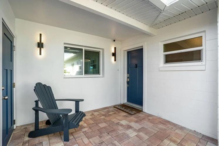 4 Bedrooms Cottage